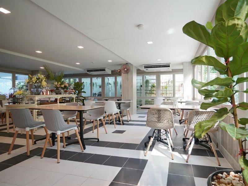 The Qube Fifty Hotel Bangkok Eksteriør billede