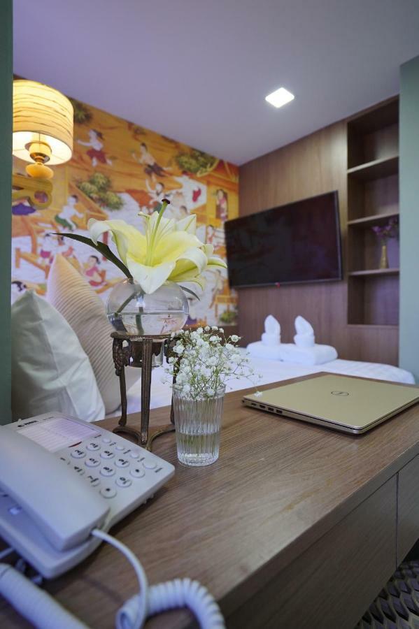 The Qube Fifty Hotel Bangkok Eksteriør billede