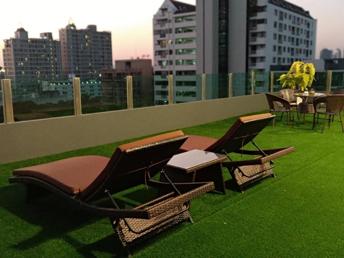 The Qube Fifty Hotel Bangkok Eksteriør billede